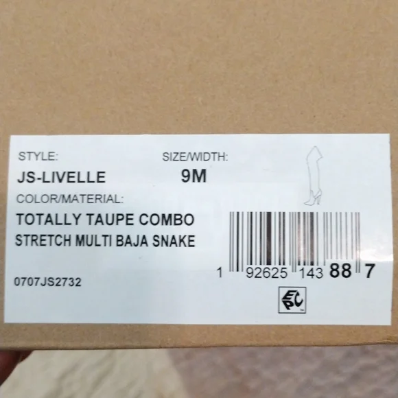 Jessica Simpson Over The Knee Boots 🤩 - Picture 6 of 7